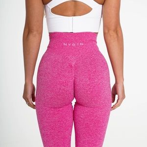 NVGTN Fuchsia Scrunch Seamless Leggings sz Small